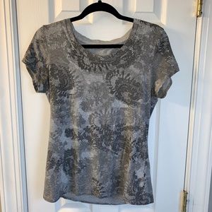 !NEW! Gray Lace Pattern T Shirt (women)